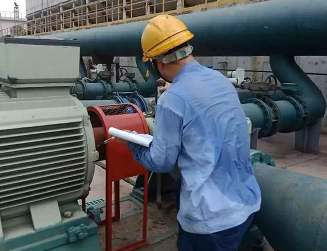 三相異步電機(jī)的電流過大是因?yàn)槿毕噙\(yùn)行嗎？